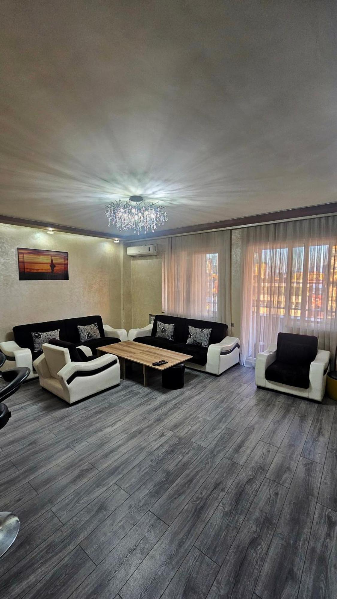 Apartamento Nukri-2017 Batumi Exterior foto